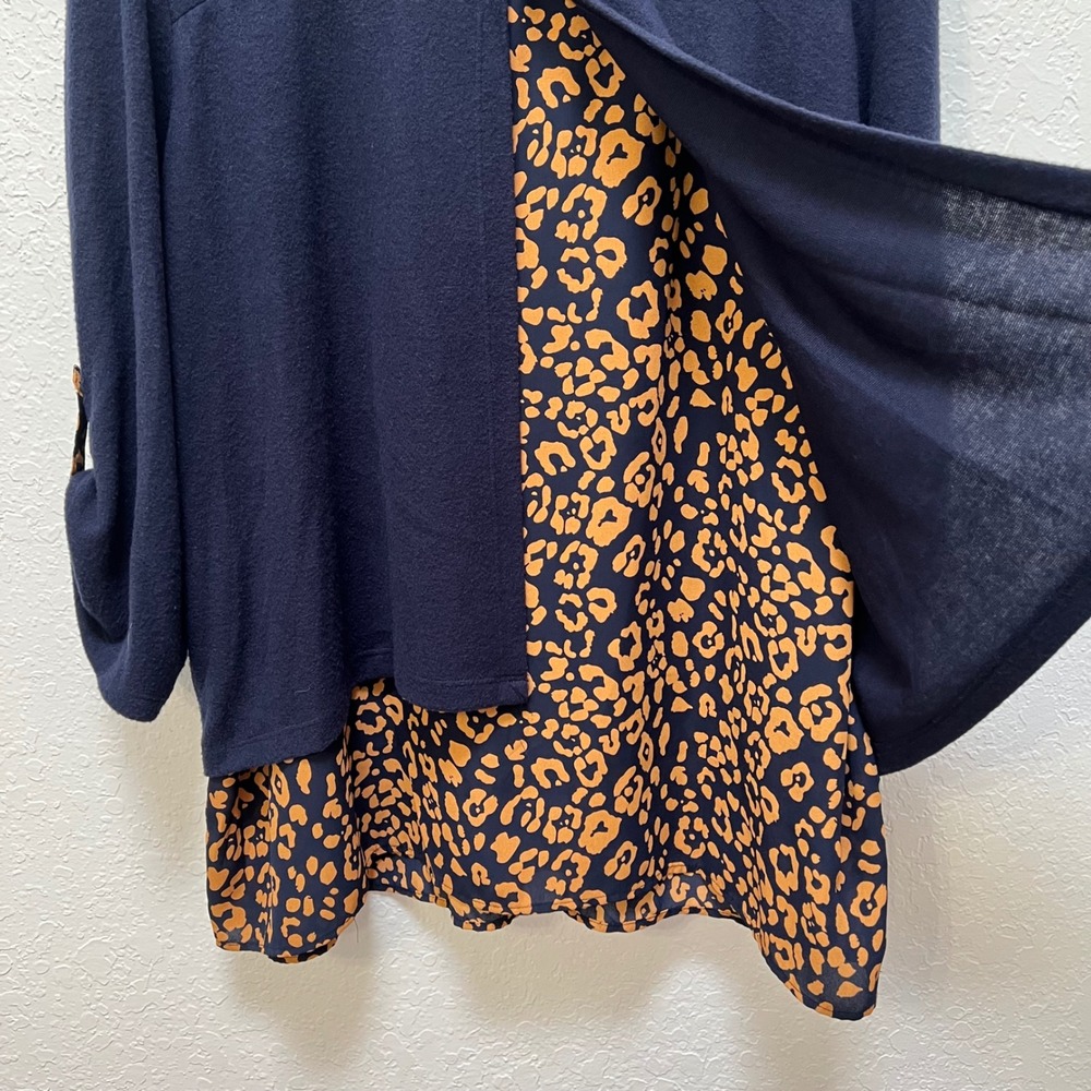Dressbarn Womens 2X Navy Blue Leopard Print Layered Look Roll Tab Sleeve Top - Picture 5 of 7